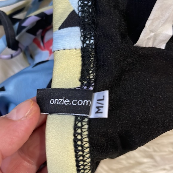 [onzie] The Chic Bra - Picture 5 of 6